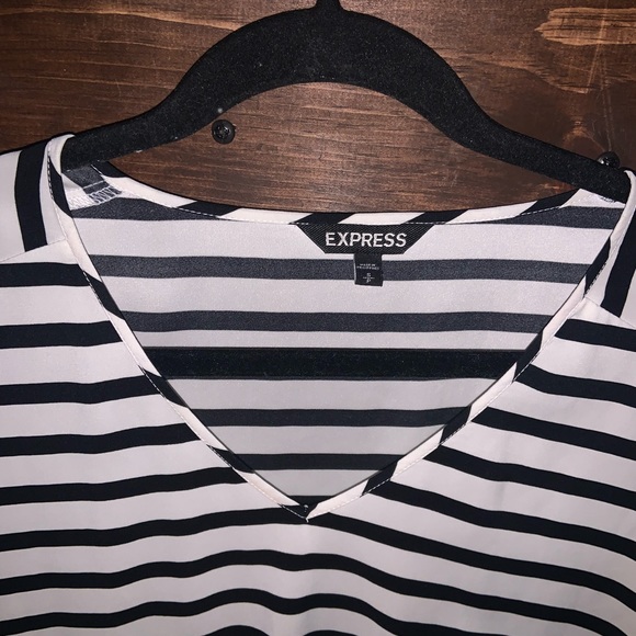 Express Top - Picture 3 of 3